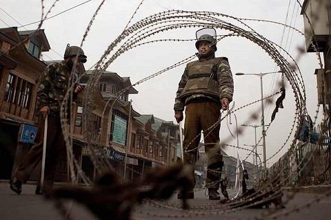Govt to impose restrictions Srinagar